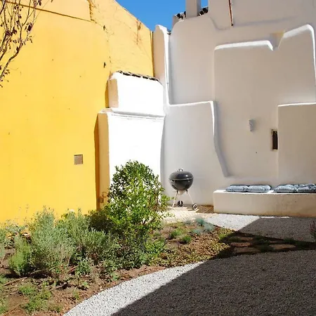 Alfama With Private Garden Apartment *