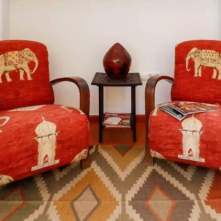 Alfama With Private Garden Apartment
