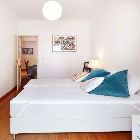 Apartment Alfama With Private Garden *