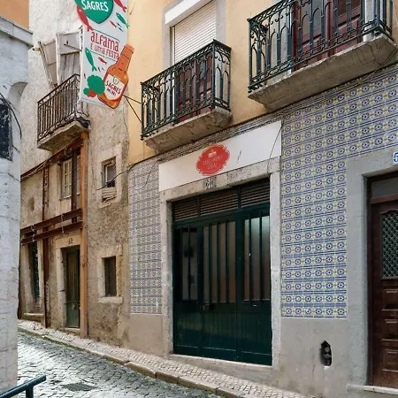 Alfama With Private Garden *